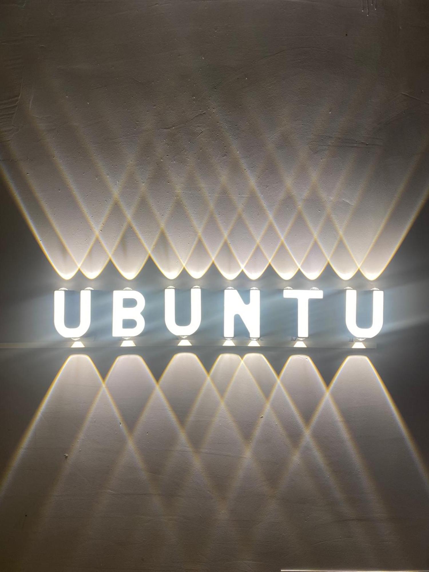 Ubuntu Homestay & Tours Ханой Экстерьер фото