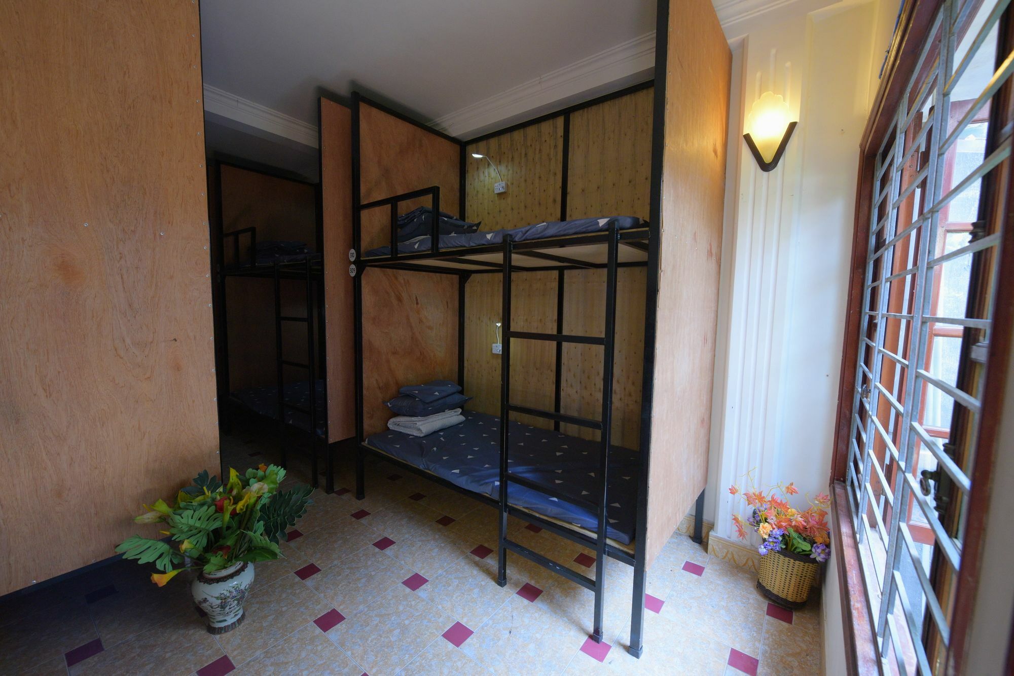 Ubuntu Homestay & Tours Ханой Экстерьер фото